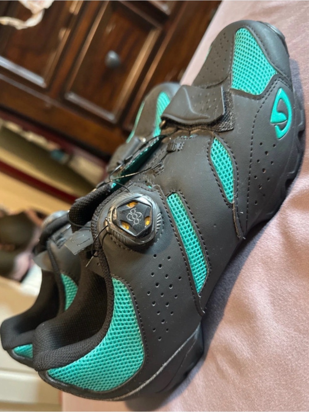 Women’s Athletic Shoes in Teal and Black - Comfort Fit